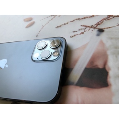 Защитное стекло на камеру для iPhone 12Pro Max с черным кантом - 1шт., фото №4, добавлено пользователем