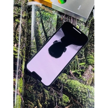 Матовое защитное стекло 3D на iPhone 13/13 Pro (6,1") Vpro 0,3 мм черная рамка, фото №2, добавлено пользователем